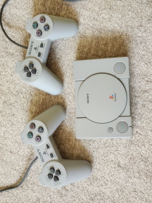 PlayStation Classic конзола с 20 игри
