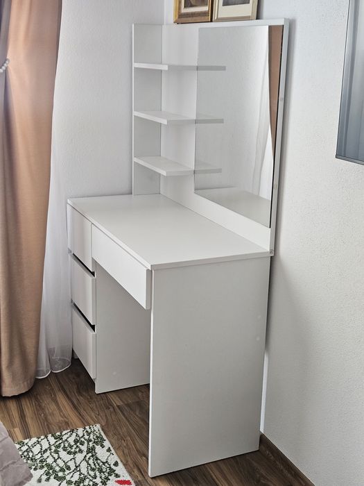 Masa de toaleta alba