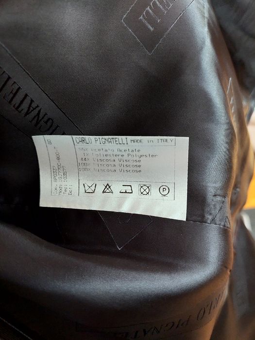 Vand costum nou Carlo Pignatelli