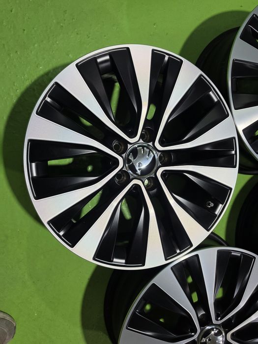 17 5x112 Skoda лети джанти 5х112 шкода