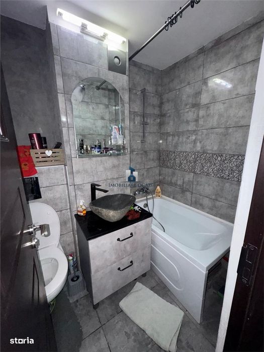Apartament 4 camere Semidecomandat Berceni