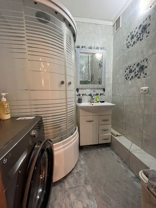 Продам 3 ком квартиру на Голубые пруды