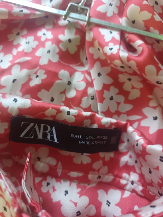 Лятна пола Zara сатенирана