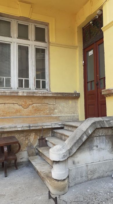 Продава се Етаж от къща в Русе, Център - 155 кв.м за 1284 €/кв.м - Снимка #8