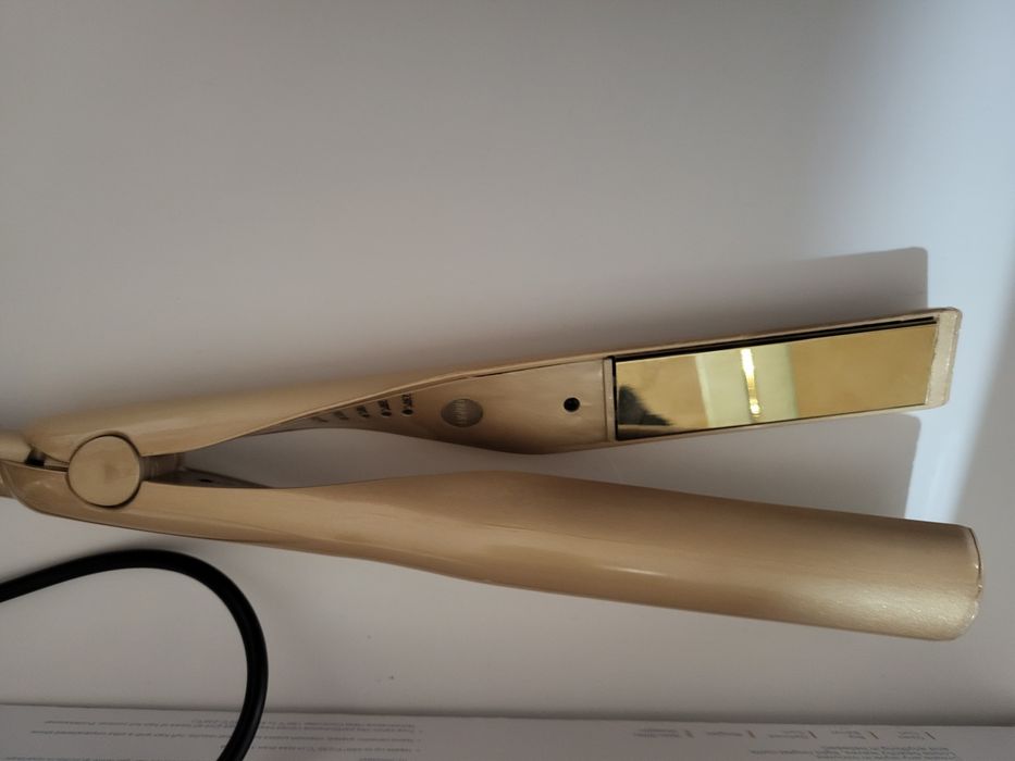 Преса за коса и къдрици