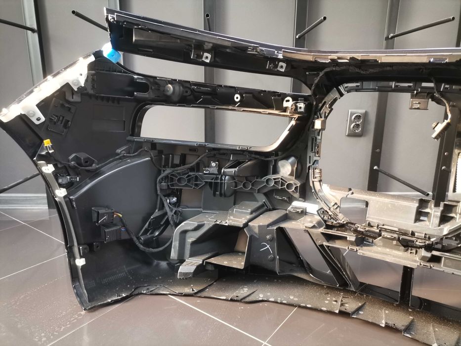 Предна Броня BMW 7 i7 G70 M Пакет БМВ 7 и7 Г70 М Спорт Комплект - A33