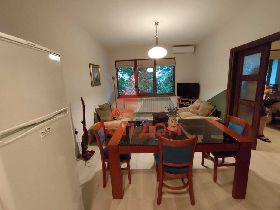 Дава се под наем Тристаен апартамент в Варна, Център - 80 кв.м за 630 € - Снимка #2