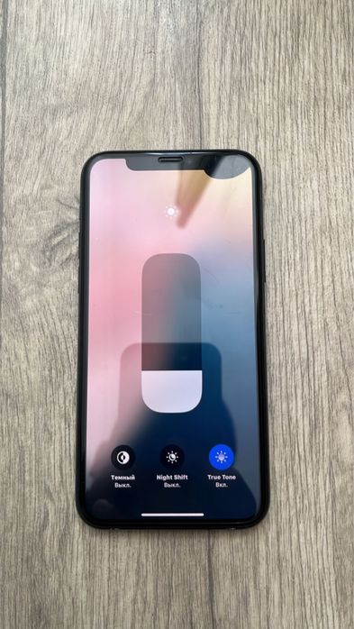 iPhone 11 про  64 гб.