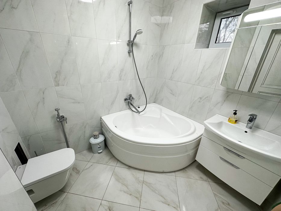 2-х комнатная квартира Мега имран