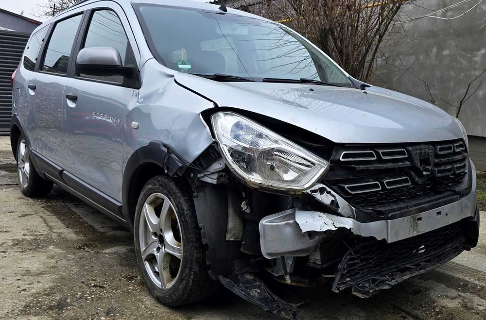 Dacia Lodgy Stepway 2019 1,5 dci 7 locuri Avariat dreapta fata