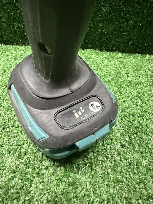 Голям безчетков гайковерт на Makita DTW1002, 1/2