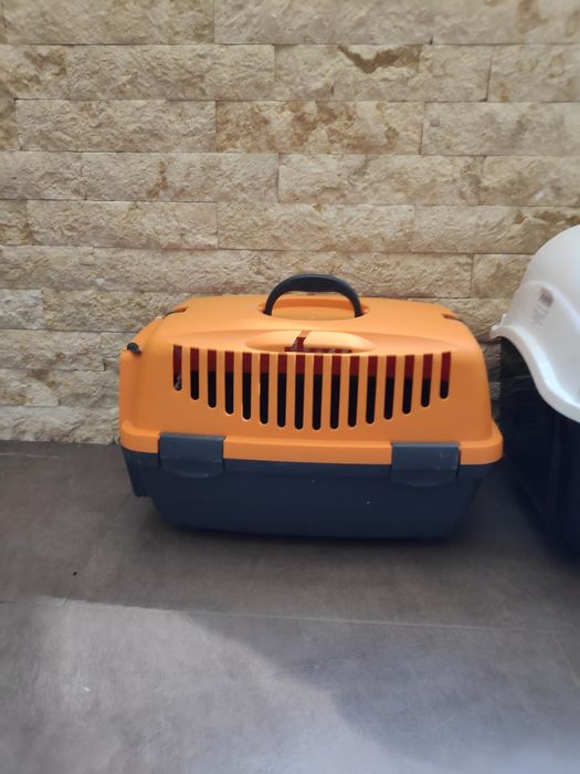 2 cuști transport pisici