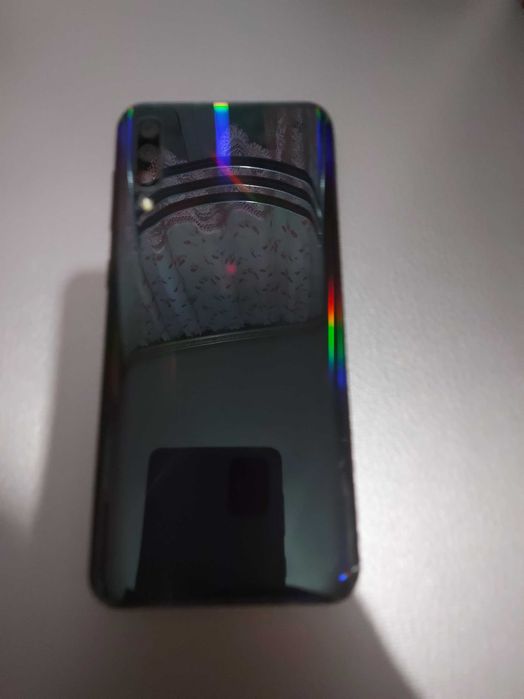 Продам Samsung A50 (8-ми ядерный смартфон).
