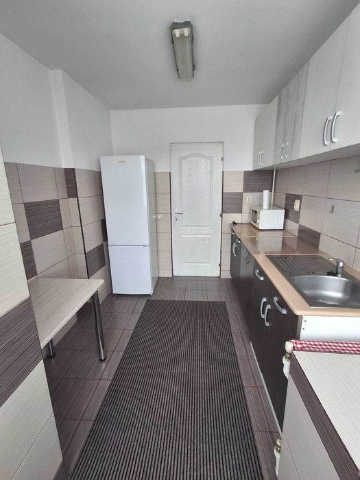 Apartament 3 camere vis-a-vis de tribunal