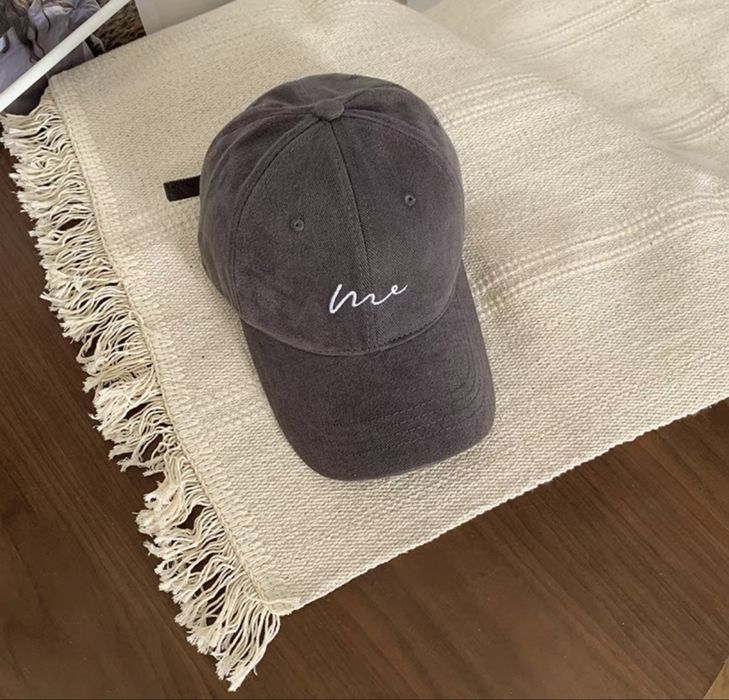 Бейсболка женская в сером цвете