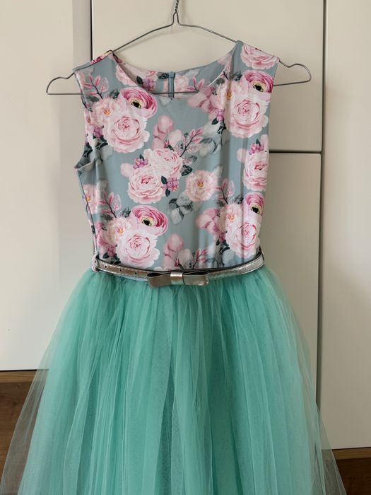 Rochie elegantă fete 146 cm cu tull verde mentă, foarte pufoasă