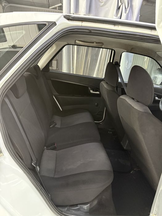 Продам Приору хэтчбек 2014 г.в.