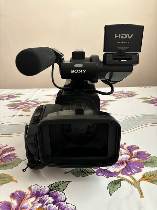 Видеокамера Sony HVR-HD1000E