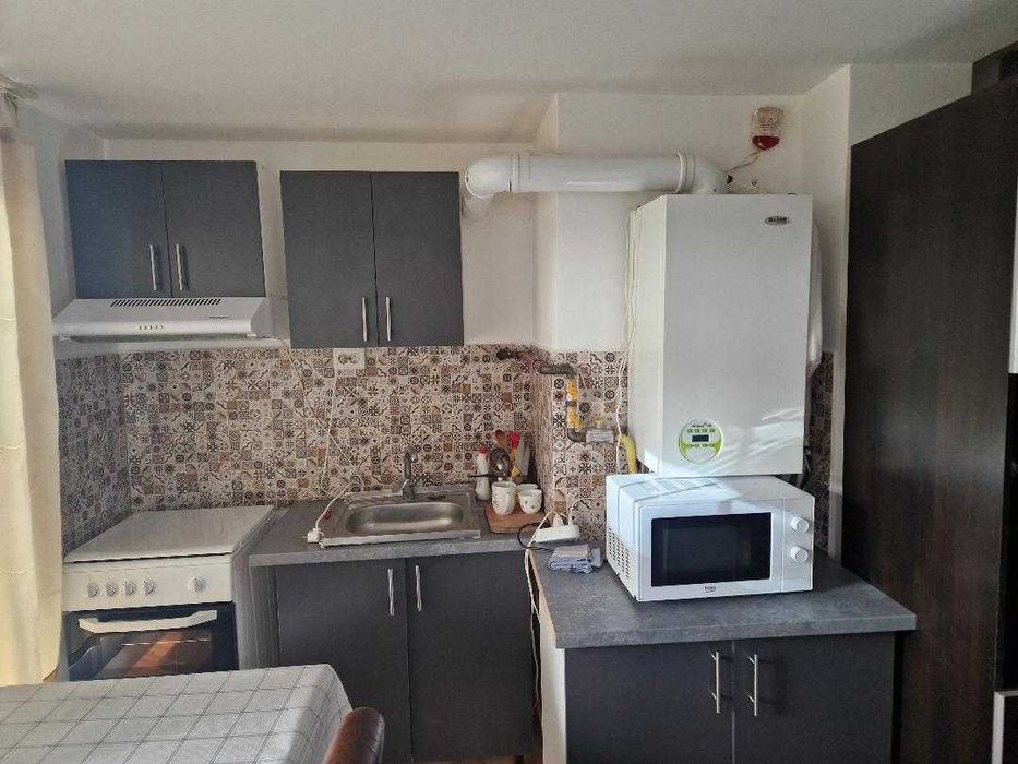 Apartament 3 cam. de inchiriat  tomis 2 parter