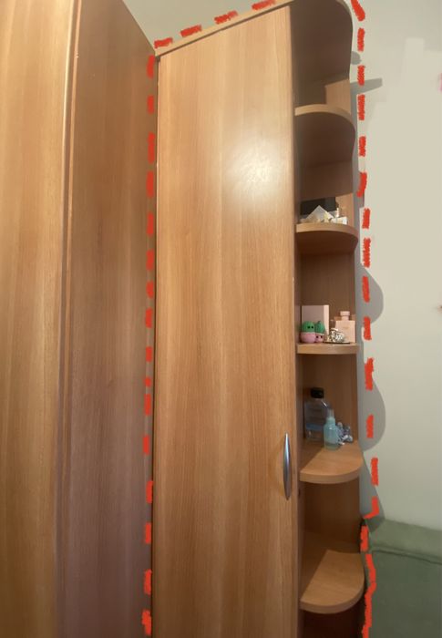 Уголовой шкаф, Шкаф