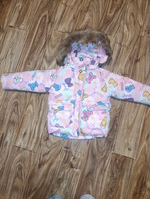 Куртка на девочку,б/у