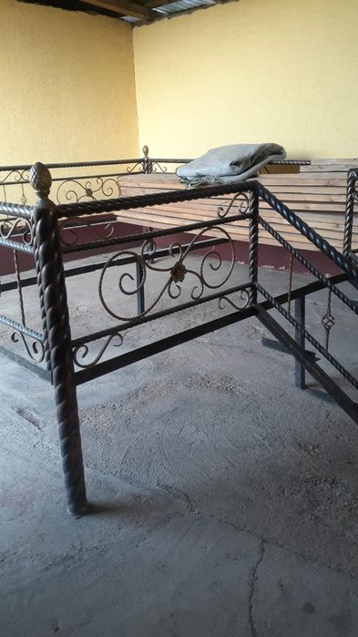 Продам тапчан 3×3