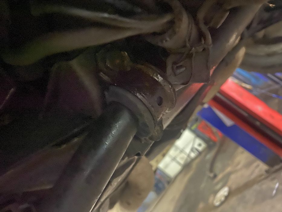 Ауди Б4  2.6 АКПП