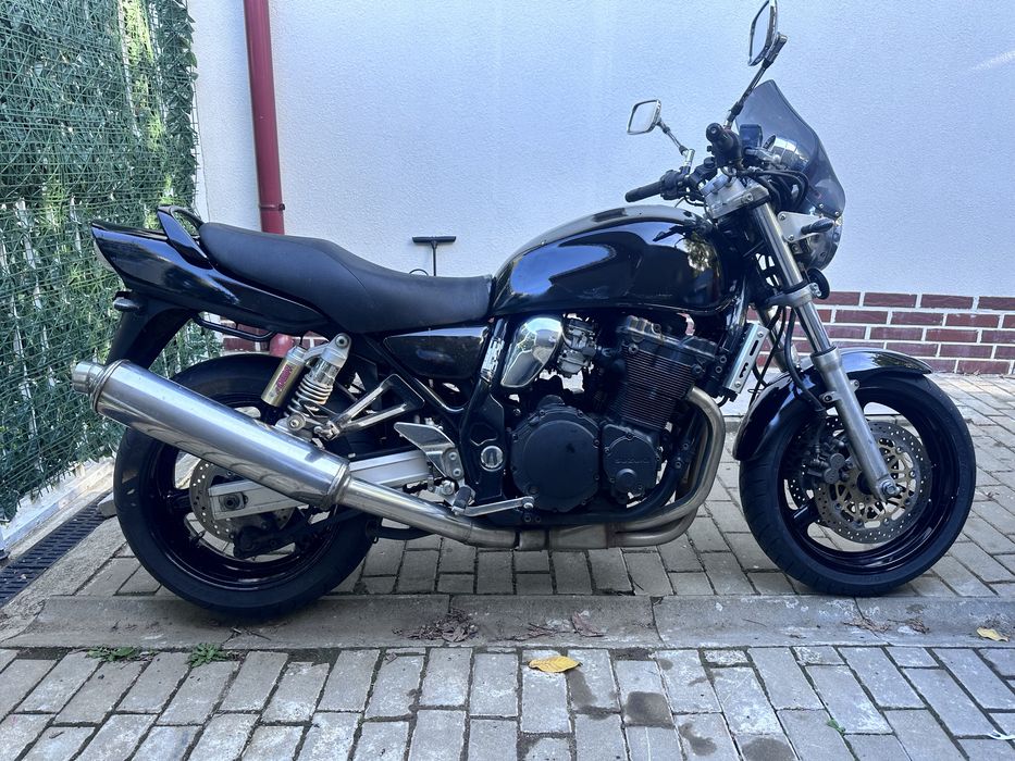Suzuki Inazuma Gsx750