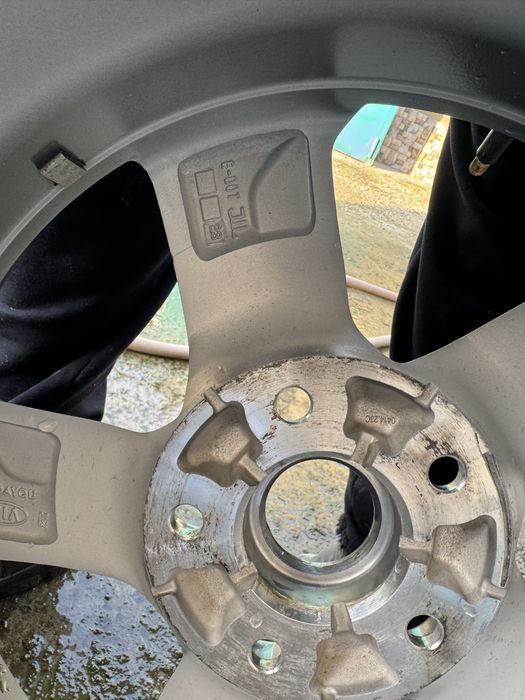 Титанка с шинами