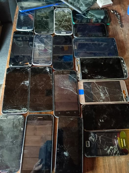 Продам роутер на запчасти