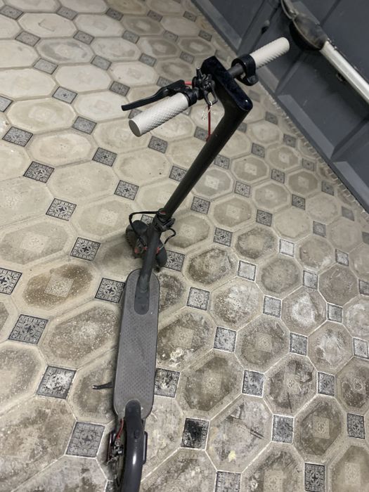 Электро самокат  xaomi m365