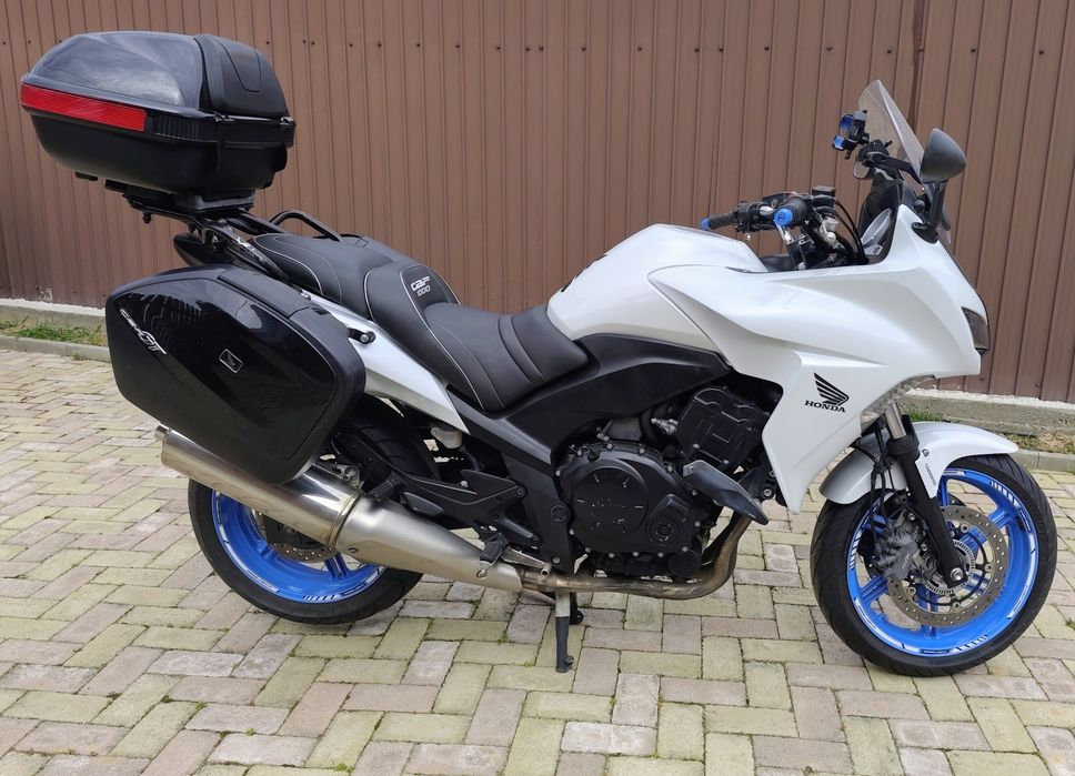 De vânzare Honda cbf 1000 st