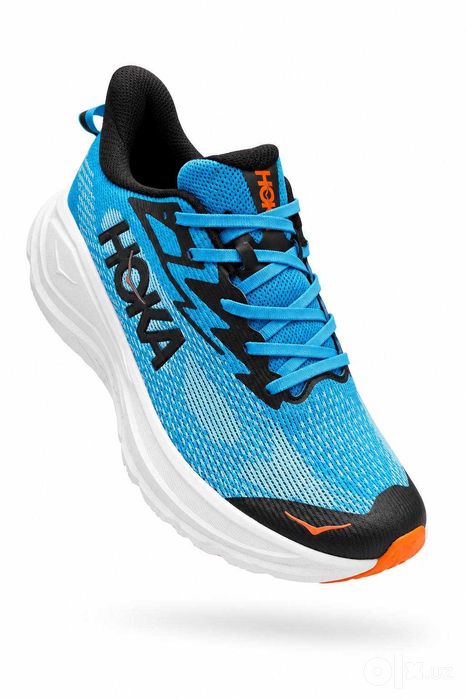 Кроссовки HOKA Challenger 8, размеры от 40 до 44.