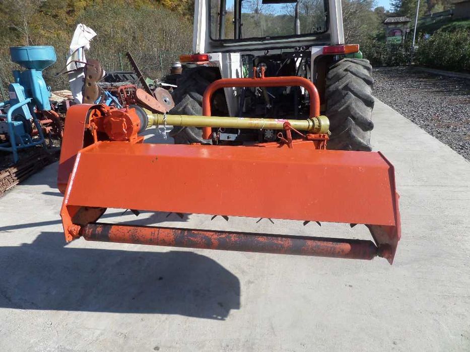 Tocator de resturi vegetale