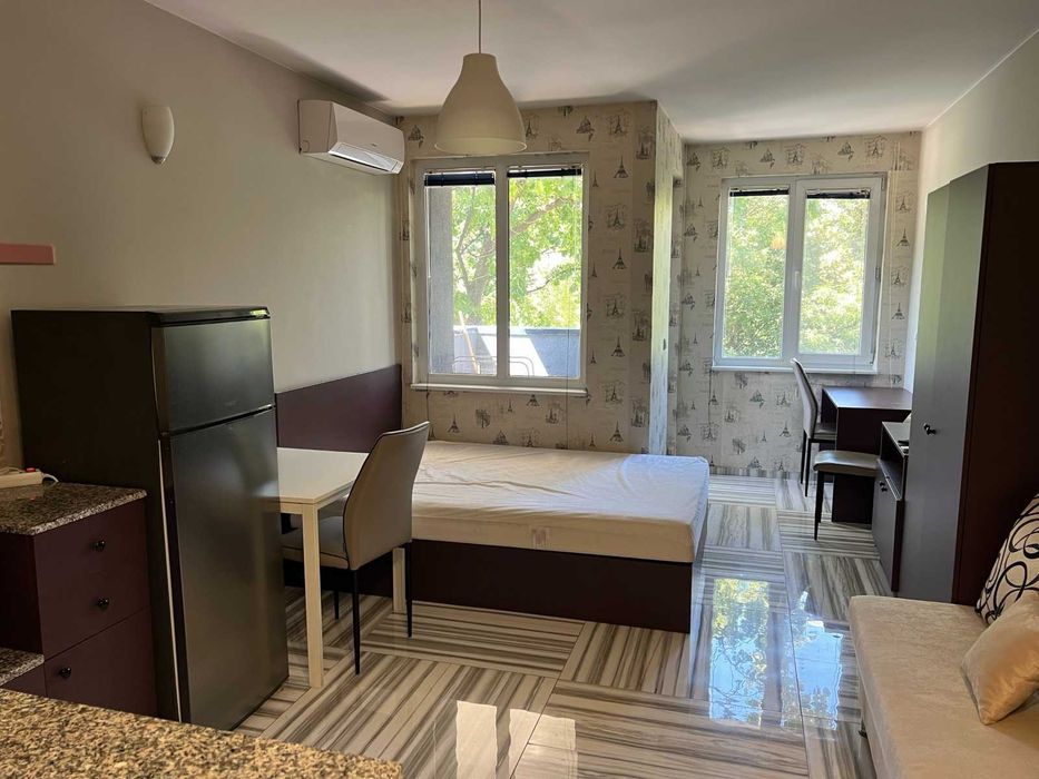 Дава се под наем Едностаен апартамент в София, Студентски град - 45 кв.м за 375 € - Снимка #1