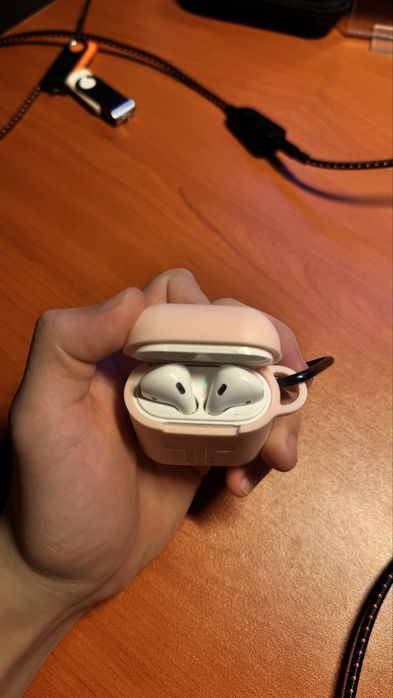 Срочно продам Airpods 2