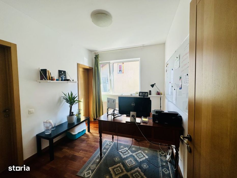 Oaza de liniste in Gruia – Casa cu gradina generoasa