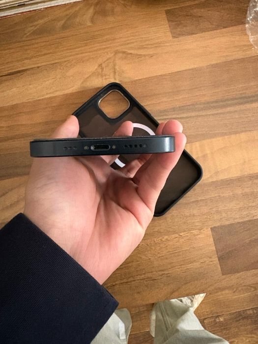 IPhone 14 varianta de baza