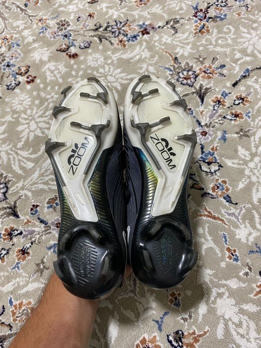 Бутсы футбольные