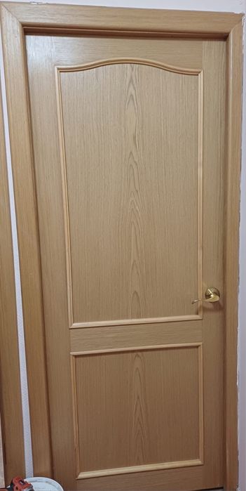 Двери продается.  80см