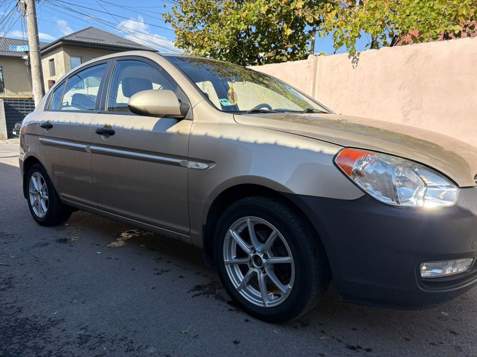 Hyundai Accent 1.6 benzina