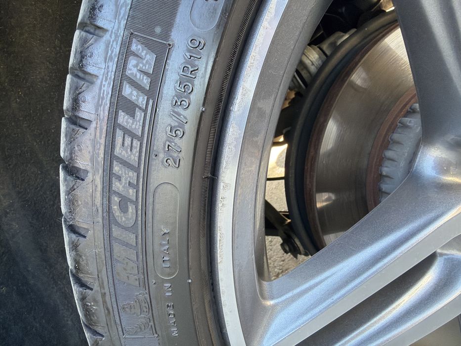 Michelin 275/ 35 /19