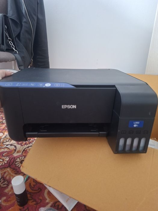 Продам принтер Epson 3151