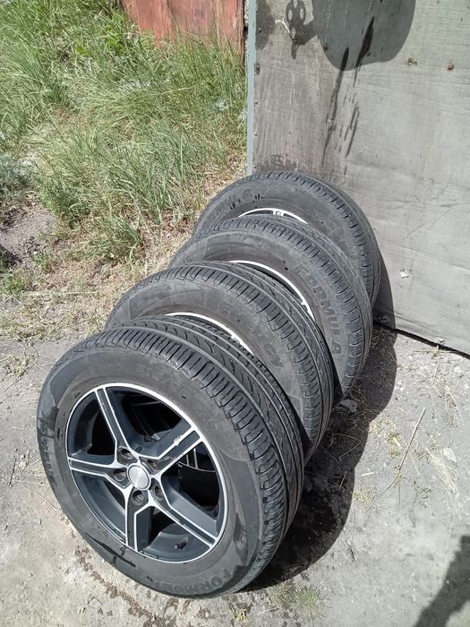 Продам колеса летние R 16 215/60