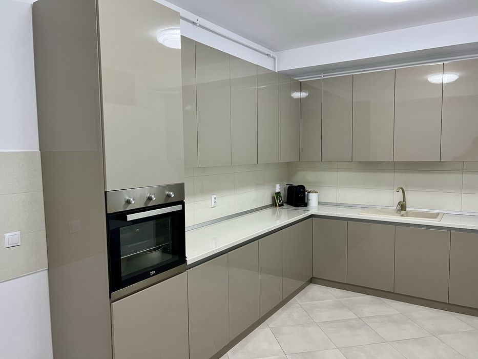 • Apartament 3 Camere / 130 MP / Piața Chibrit •
