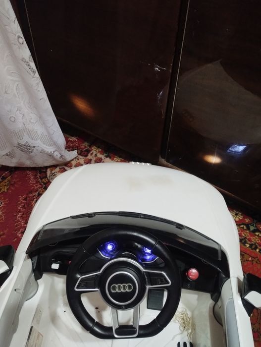 Mașinuță electrica