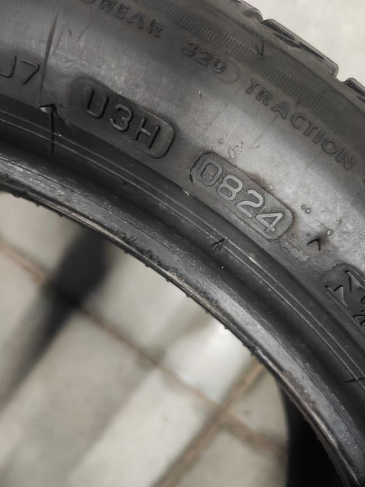 2бр.летни гуми 225/45/18 Bridgestone