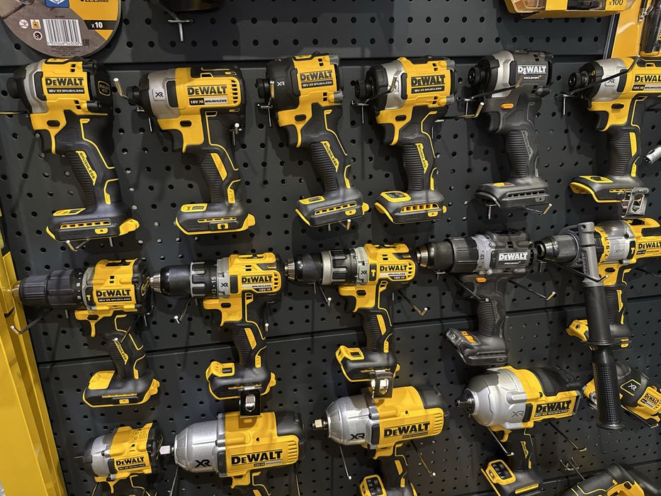 DeWALT Винтоверт DCD791 18V Brushless / Безчетков 70Nm