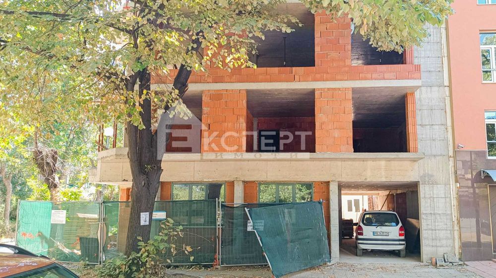 Продава се Тристаен апартамент в Пловдив, Кючук Париж - 86 кв.м за 1600 €/кв.м - Снимка #21