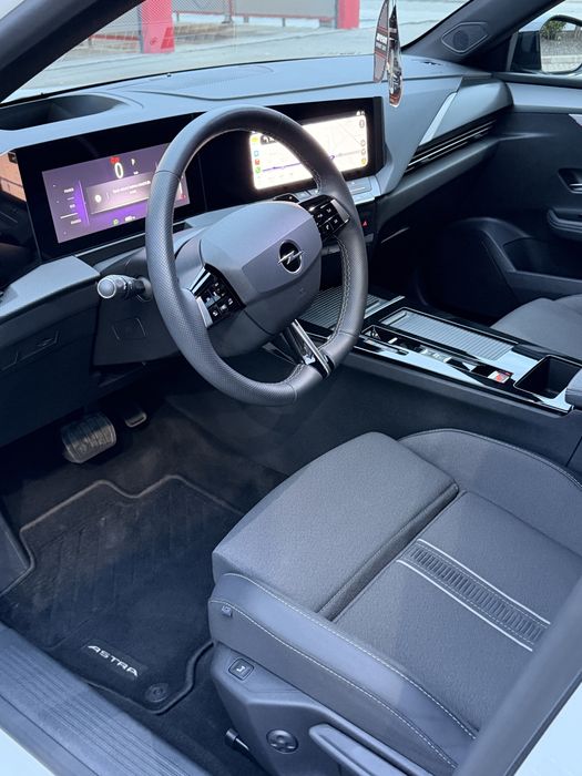 Opel Astra 1.2 turbo benzina plus hibrid automat camere360 hedap,distronic plus, faruri ful leed volanparbriz scaune incalzite schimb cu masini drepte